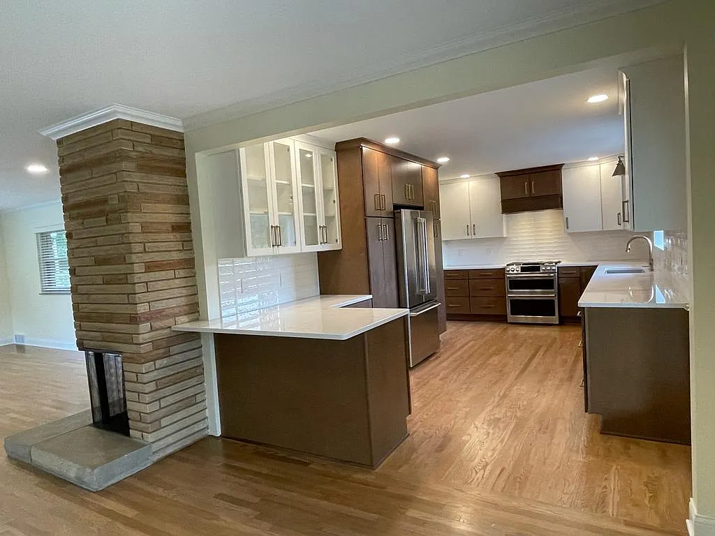 3 bed, 1637 sqft, $4,500 — Photo 1