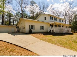 104 Timberleaf Ct, Fletcher, NC 28732