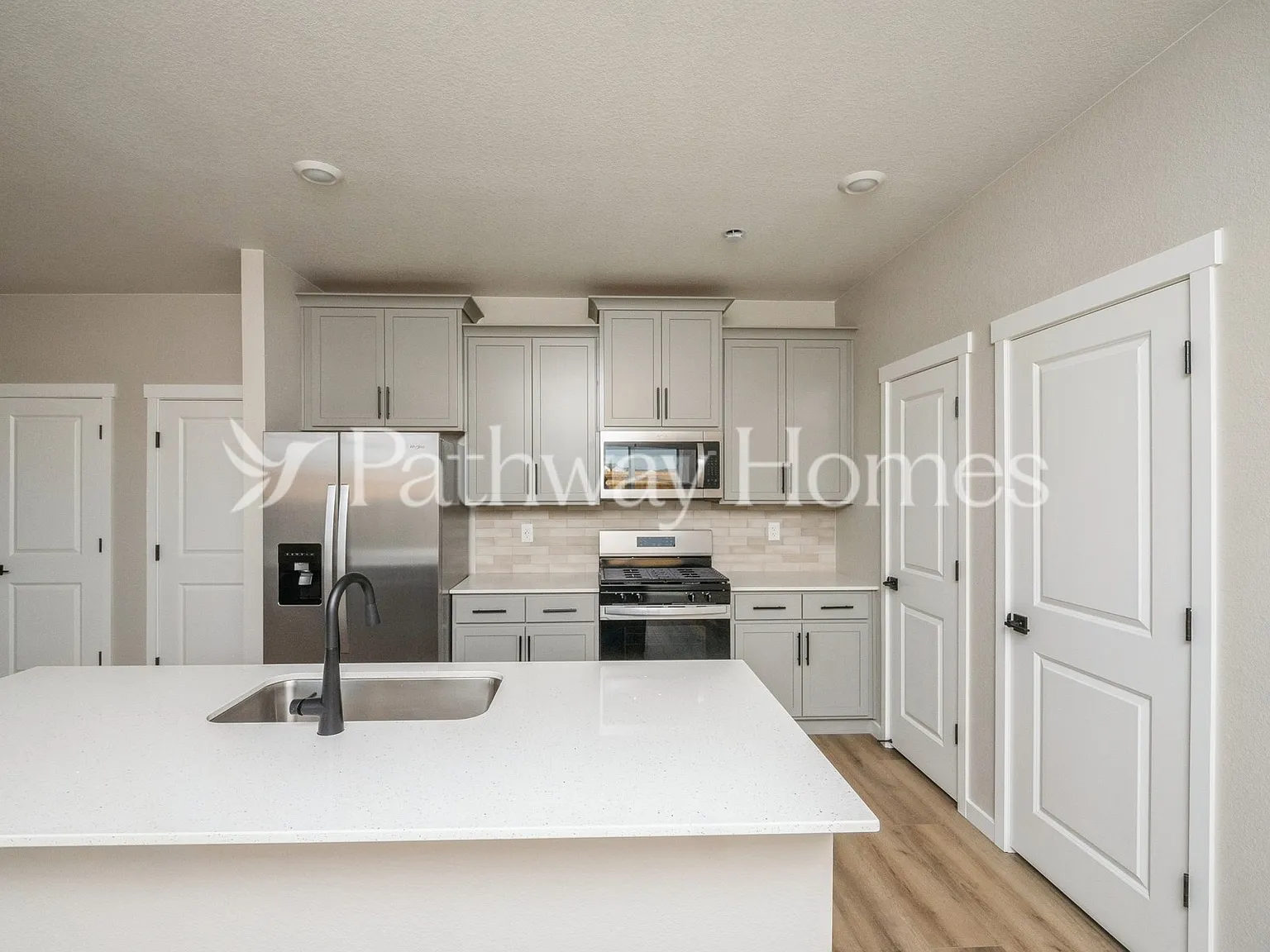4 bed, 2.5 bath, 1851 sqft, $2,985 — Photo 4