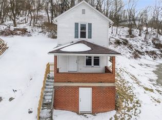 2526 Brown Ave, Grapeville, PA 15634