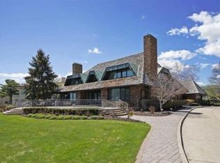 591 Lake Shore Rd, Grosse Pointe Shores, MI 48236