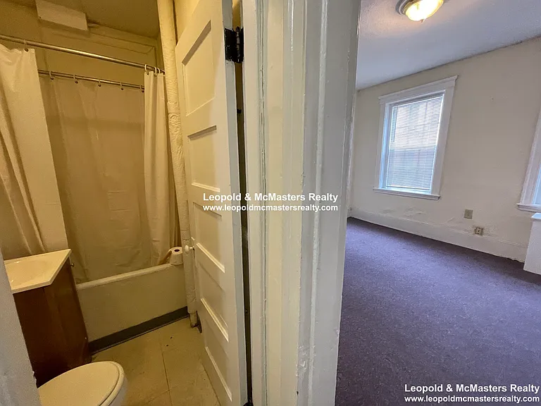 24 Mt. Vernon St apartment — Photo 59