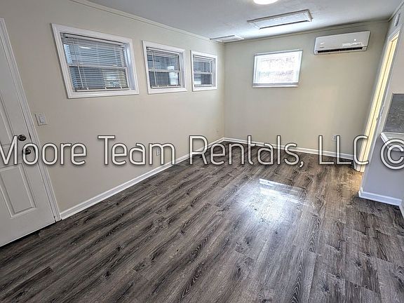 3rd image of 16 Lake Dr Unit 9