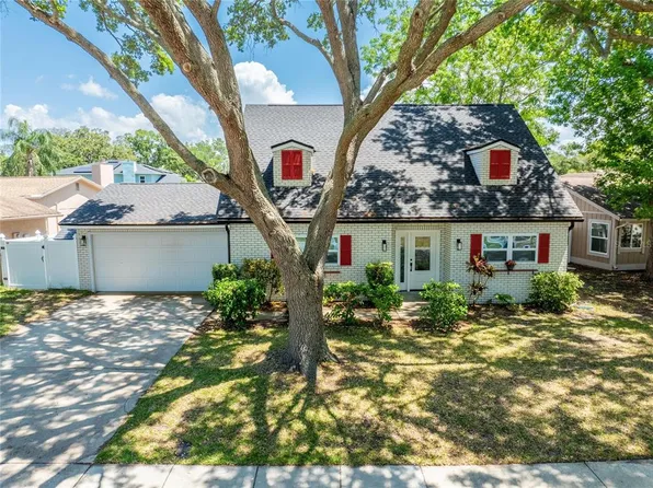 3074 Diamond Head Dr E, Clearwater, FL 33761