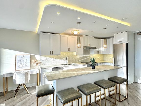 3rd image of 505 N Lake Shore Dr APT 1317