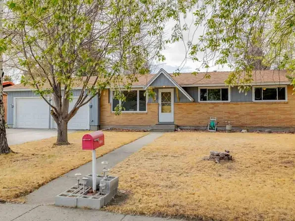 1214 Stampede Ave, Cody, WY 82414