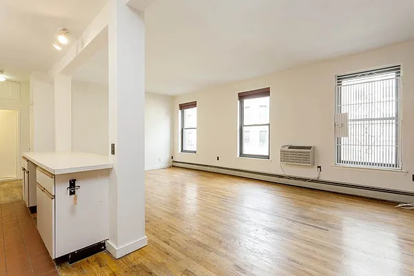 Rented by Compass | media 16