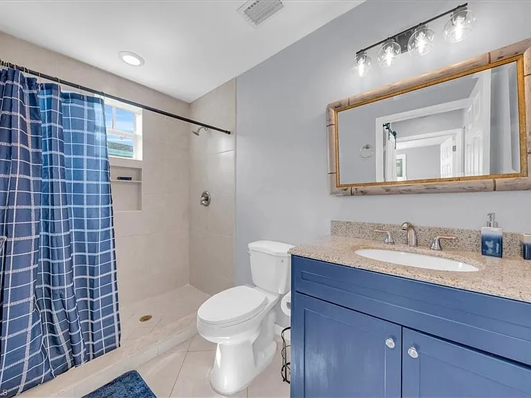 2750 Manorca Ave #A — Photo 15