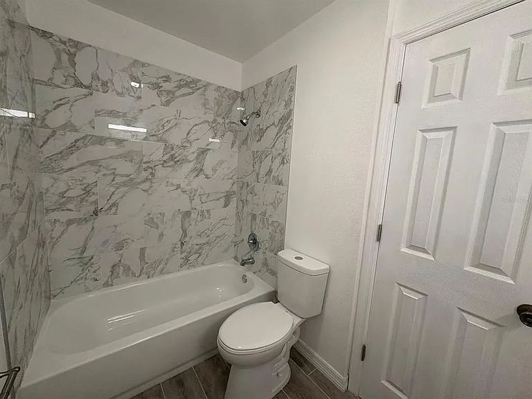 4033 Henley Rd #1707 — Photo 40