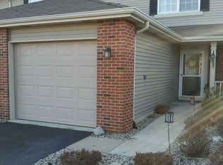 1748 Springtime Ct, Dyer, IN 46311