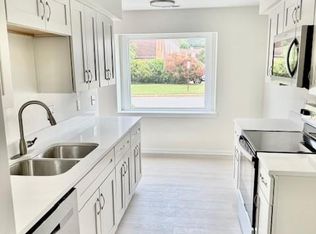 409 Julie Dr, Virginia Beach, VA 23454