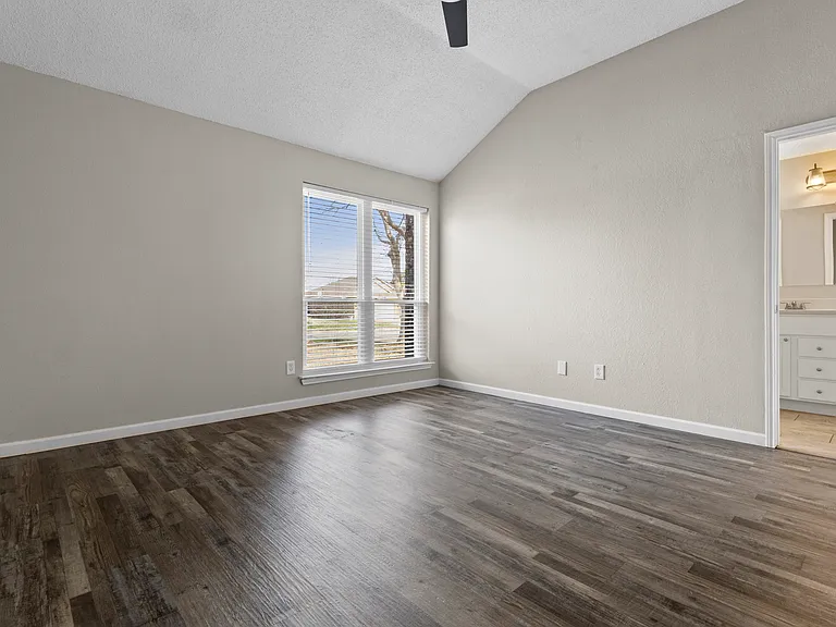 2847 Red Oak Dr — Photo 12