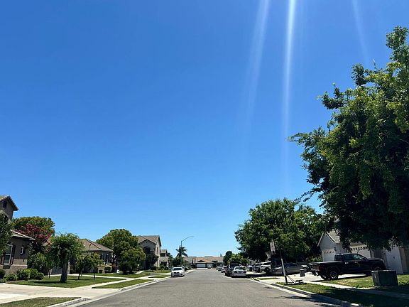 4th image of 530 Seaport Village Dr