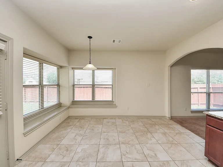 1902 Argos Dr — Photo 28