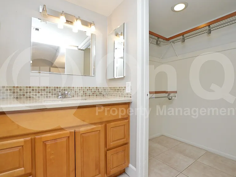 850 S River Dr #1044 — Photo 14