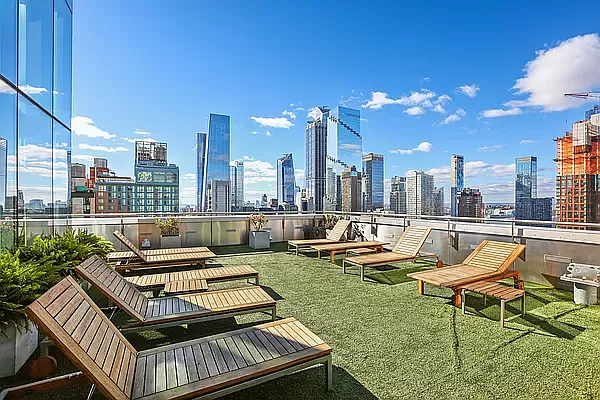 Sold by Compass | media 24