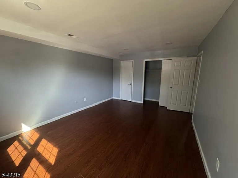 332 College Dr — Photo 5