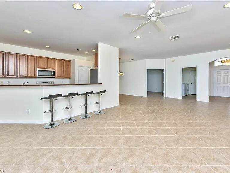 15754 Cutters Ct — Photo 4