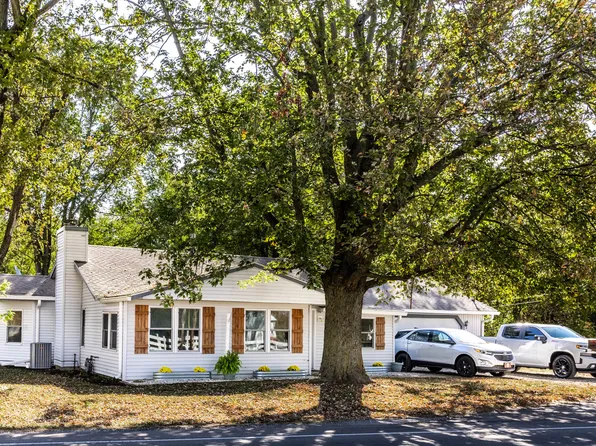 13309 W State Route 32, Yorktown, IN 47396