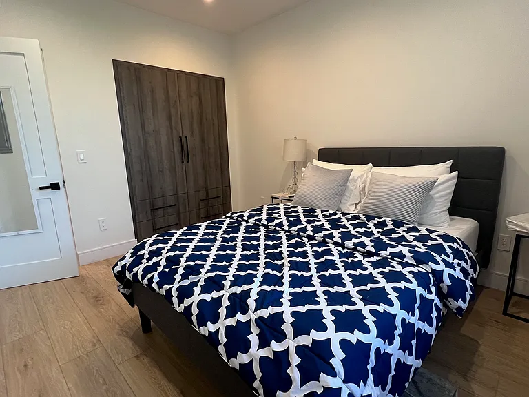 4663 1/4 Pickford St #1/4 — Photo 6
