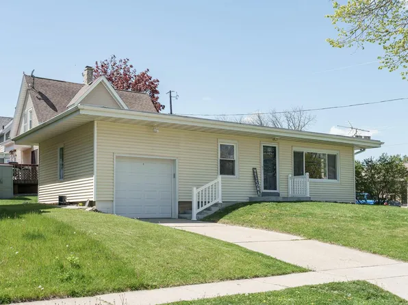 618 N Water STREET, Watertown, WI 53098