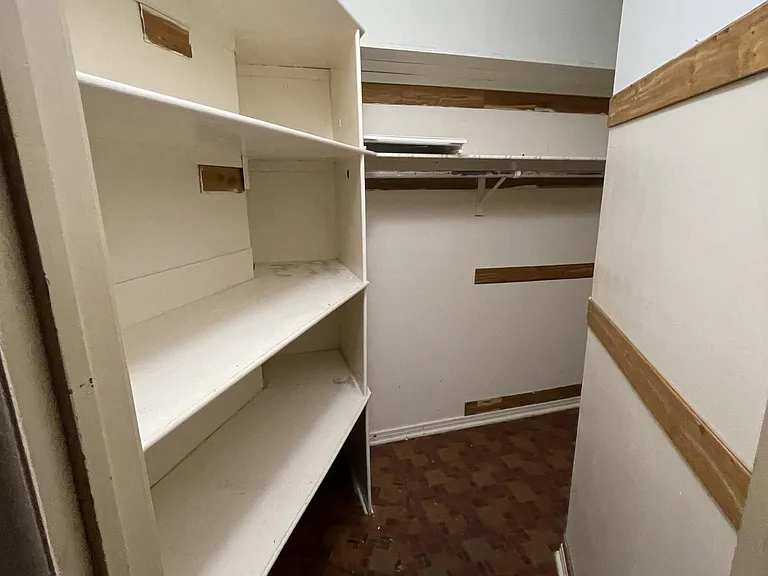 611 E University Dr — Photo 12