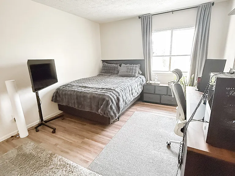 Cambridge Place Apartments — Photo 11