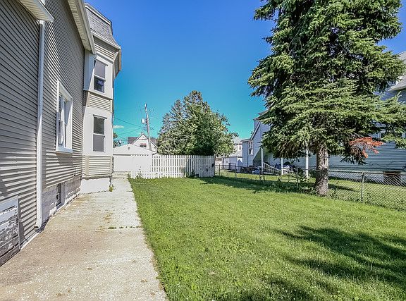 4th image of 813 N 21st Ave