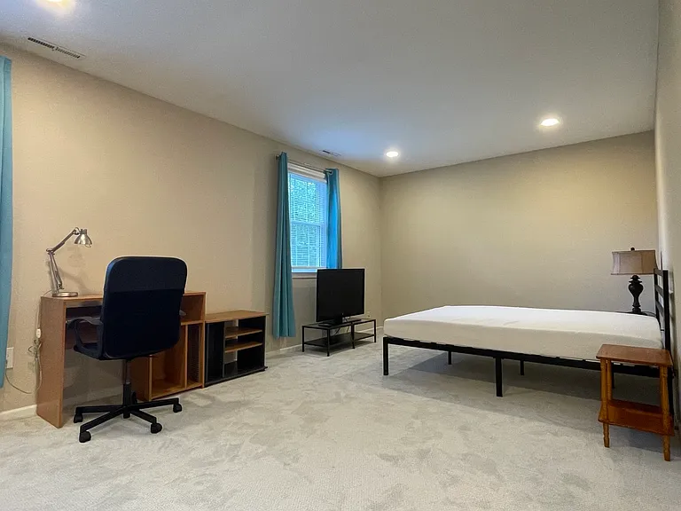 Assembly Dr — Photo 9