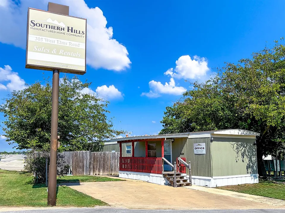 305 Elms Rd #9B