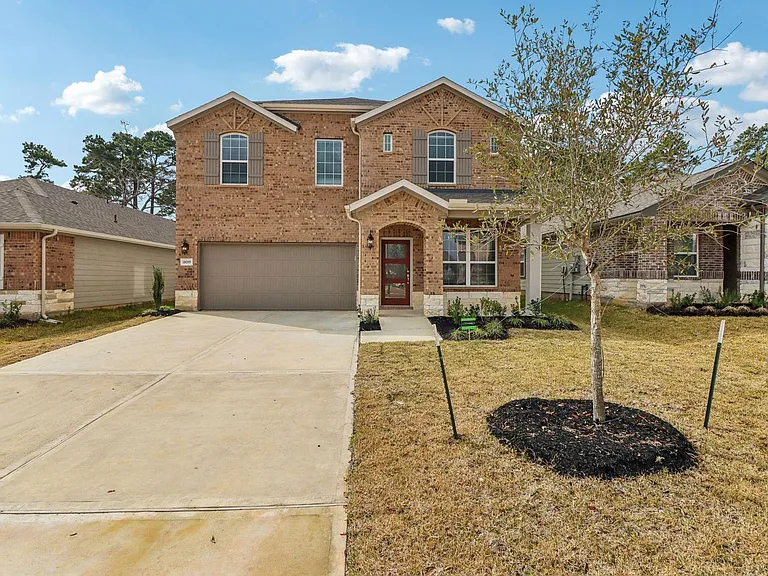 18099 Martin Pines Dr — Photo 1