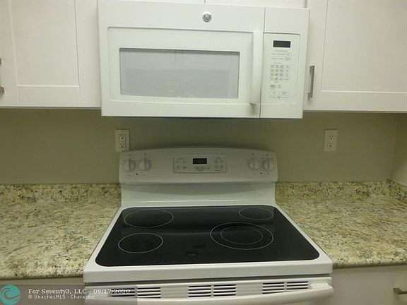 5th image of 1901 N Andrews Ave APT 117