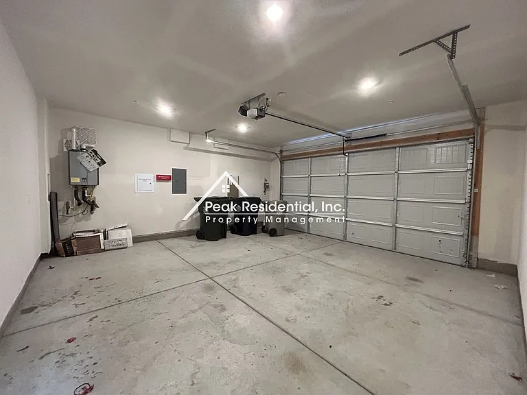5725 Harveston Way — Photo 33