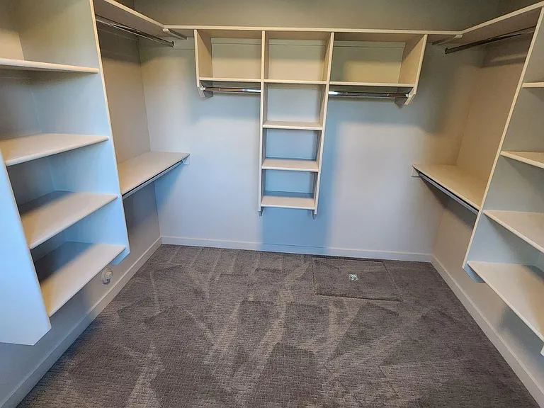 5160 S Greenacres Pl — Photo 15