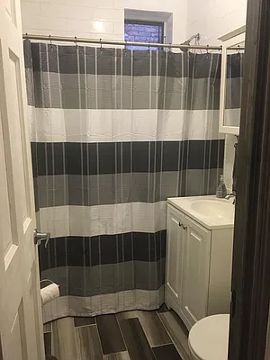 Rented by Sean Mashihi, LREB | media 2