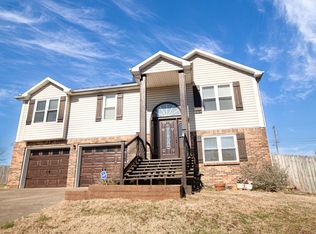 507 Brentwood Cir, Clarksville, TN 37042