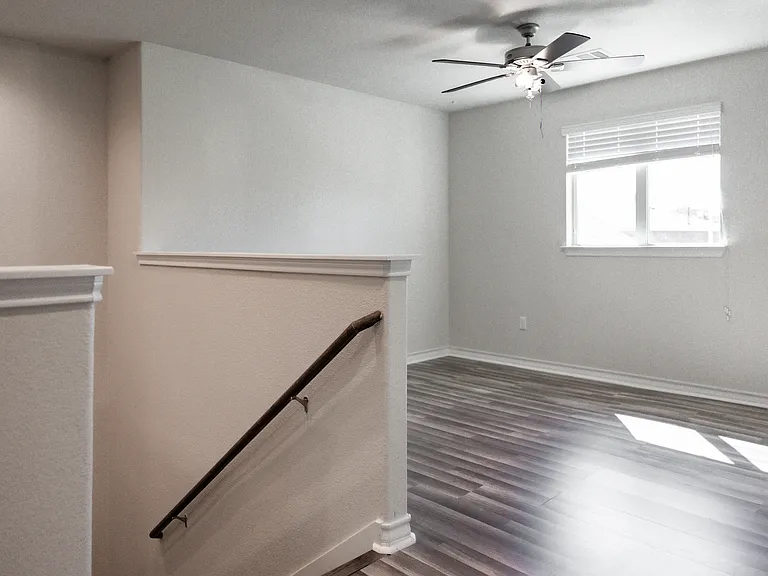 341 Mary Max Cir — Photo 14