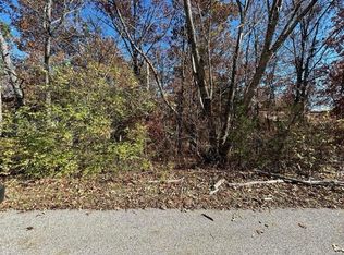 9744 Lee Dr, Hillsboro, MO 63050