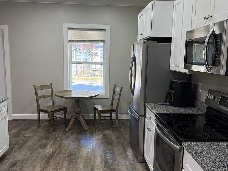 1012 Union St — Photo 7
