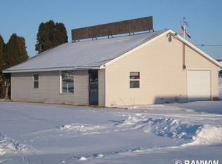 2127 S Prairie View Rd, Chippewa Falls, WI 54729