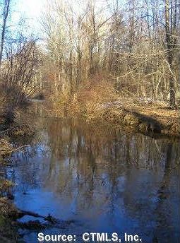 2nd image of 257 Fenn Rd