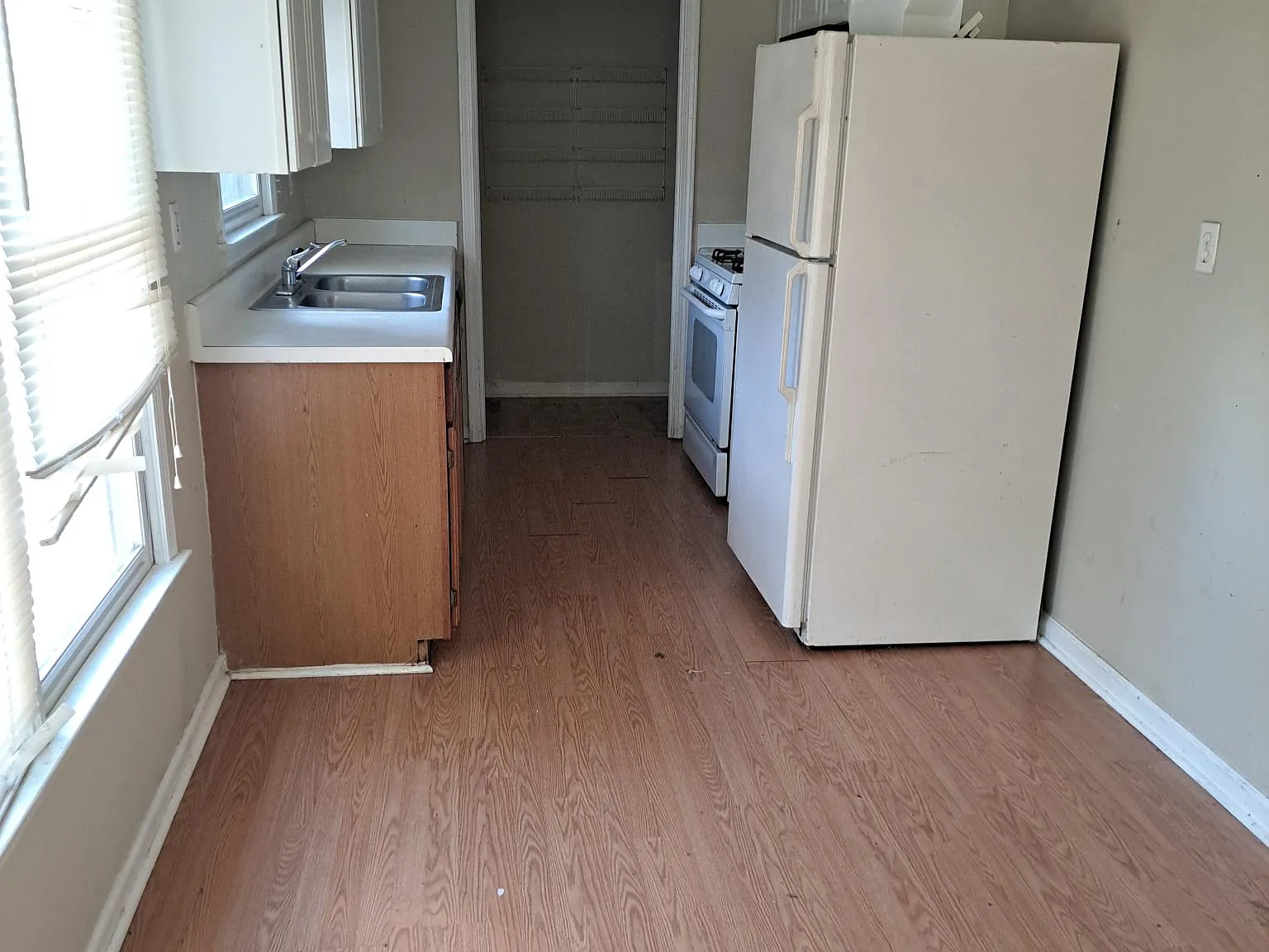3 bed, 1058 sqft, $1,800 — Photo 4