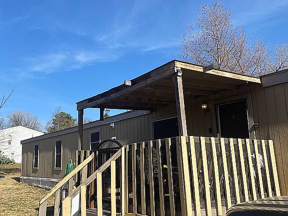 2nd image of 406 Thoroughbred Ln #96