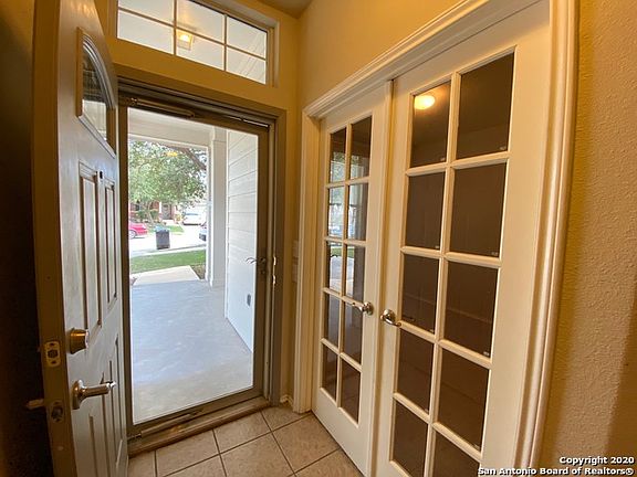 3rd image of 1118 Two Wood Way