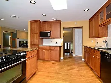 1025 Dead Run Dr — Photo 36