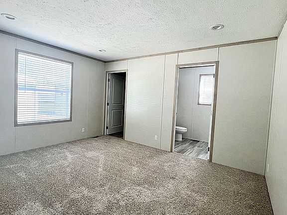 3rd image of 229 Rhode Island Dr