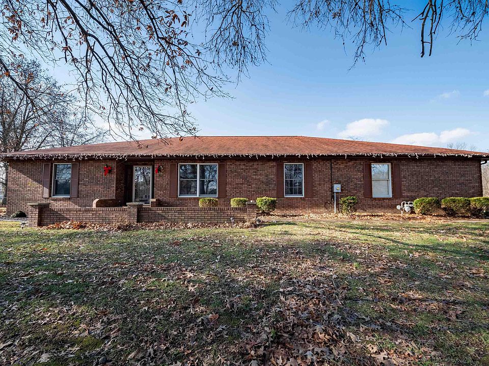 305 S Restivo Ave, Freeman Spur, IL 62841 Zillow