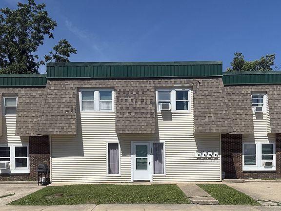 4th image of 311 N West St
