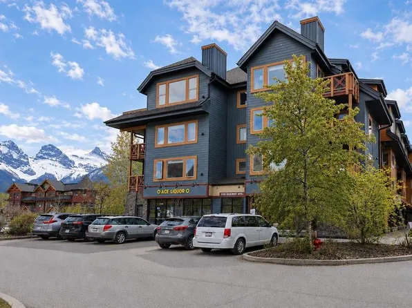 1120 NE Railway Ave #206C, Canmore, AB T1W 1P4