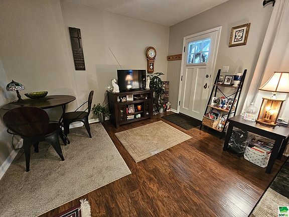 4th image of 10 Terra Alta Ct